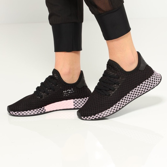 womens black adidas deerupt